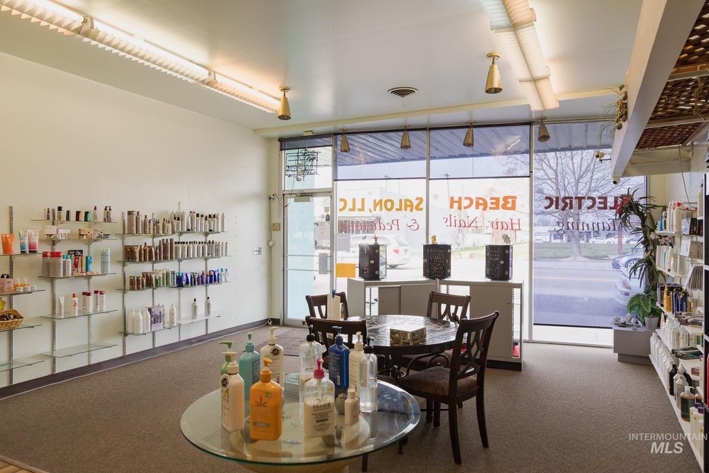 140 S Oregon State, Ontario, OR 97914 photo 4