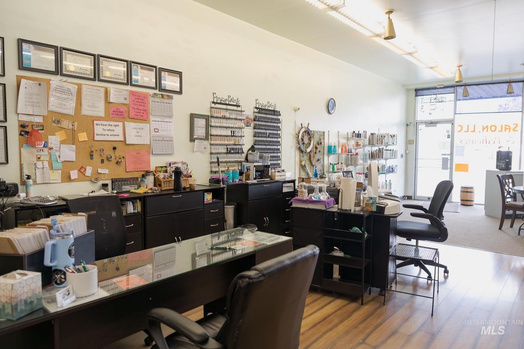 140 S Oregon State, Ontario, OR 97914 photo 5