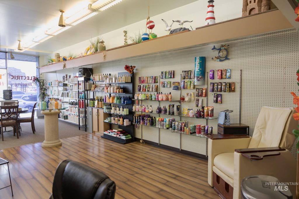 140 S Oregon State, Ontario, OR 97914 photo 7