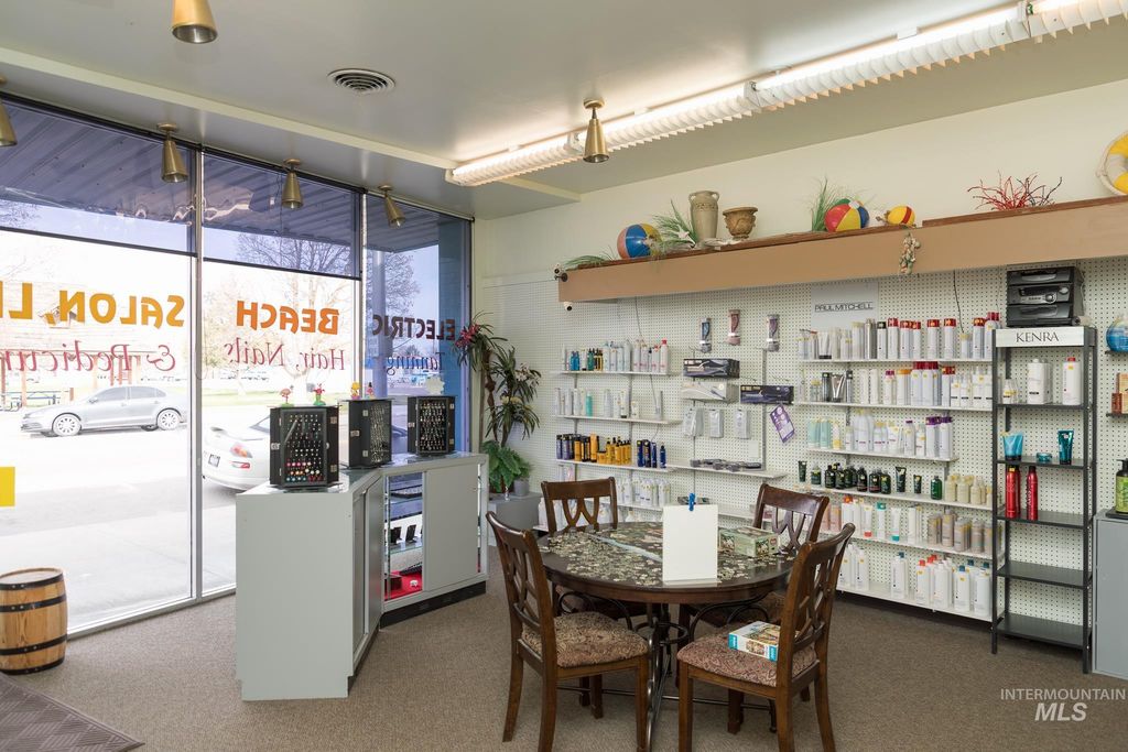 140 S Oregon State, Ontario, OR 97914 photo 9