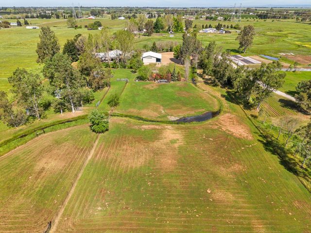 12354 Hobday Rd, Wilton, CA 95693