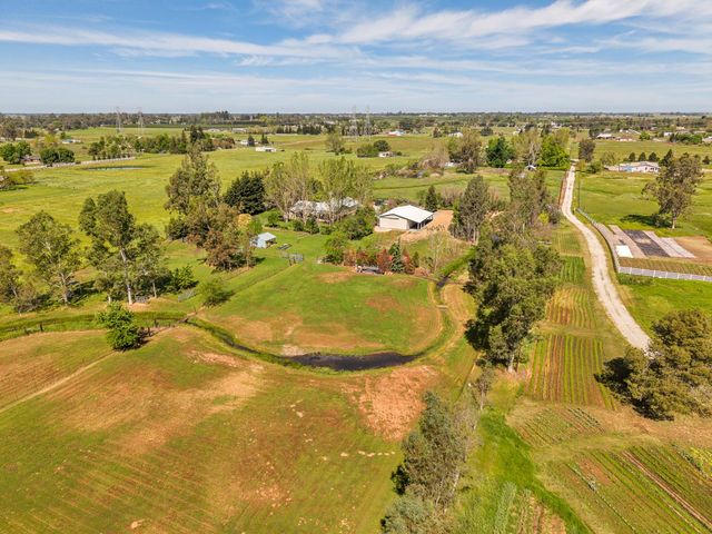 12354 Hobday Rd, Wilton, CA 95693
