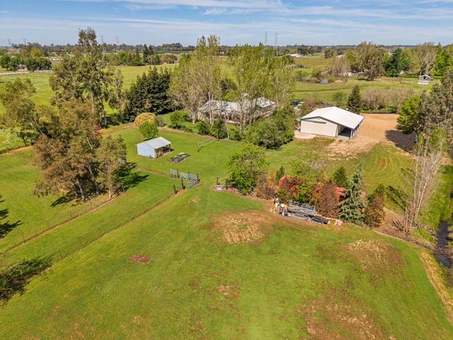 12354 Hobday Rd, Wilton, CA 95693