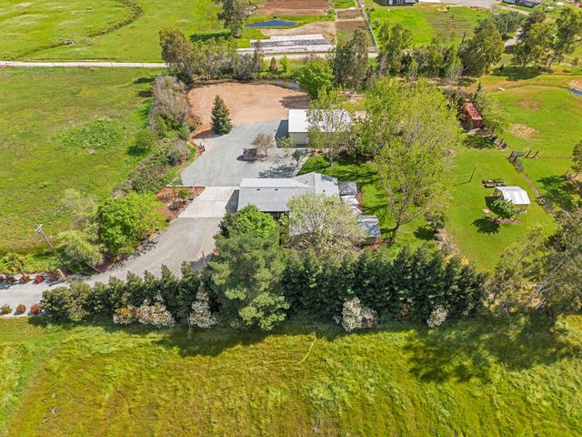 12354 Hobday Rd, Wilton, CA 95693