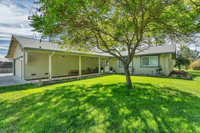 12354 Hobday Rd, Wilton, CA 95693