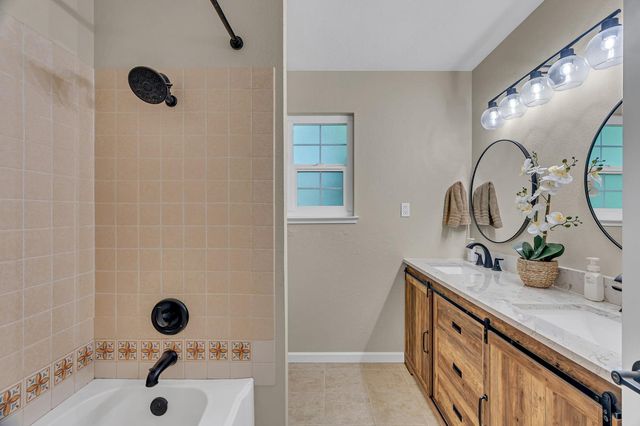 12354 Hobday Rd, Wilton, CA 95693