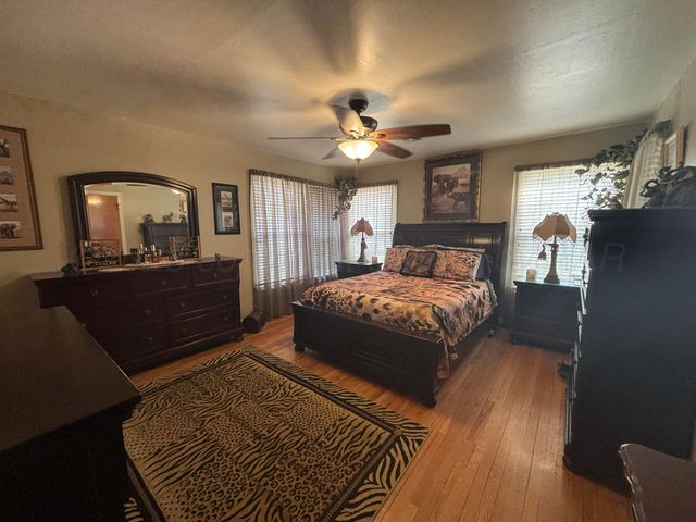 1201 Avenue L, Childress, TX 79201