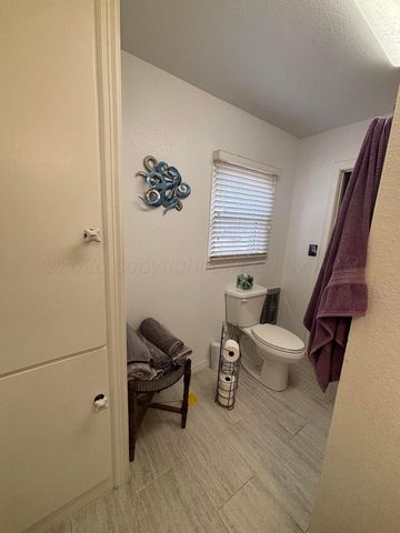 1201 Avenue L, Childress, TX 79201