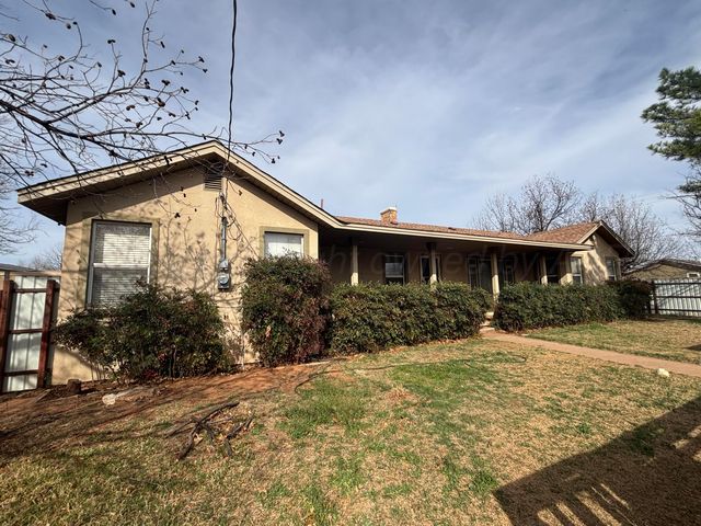 1201 Avenue L, Childress, TX 79201