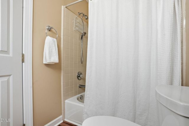 502 Cricketfield Lane, Cary, NC 27518