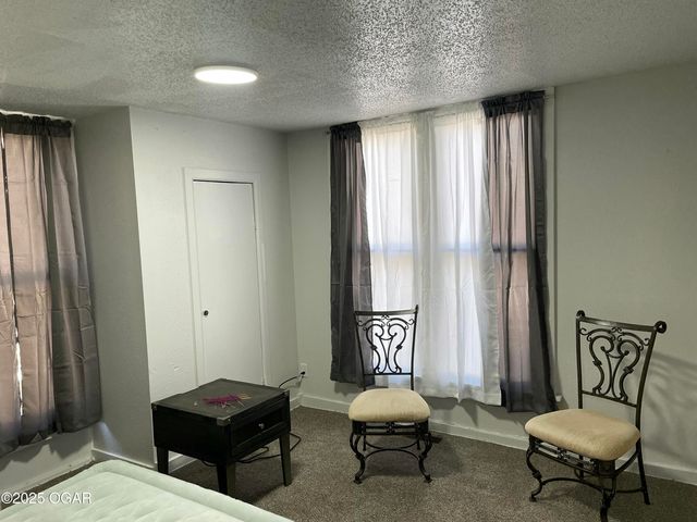 1106 W Austin Street, Webb City, MO 64870