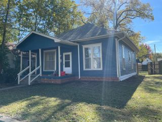 1106 W Austin Street, Webb City, MO 64870