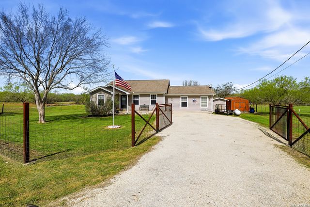 2300 Stagecoach, Seguin, TX 78155