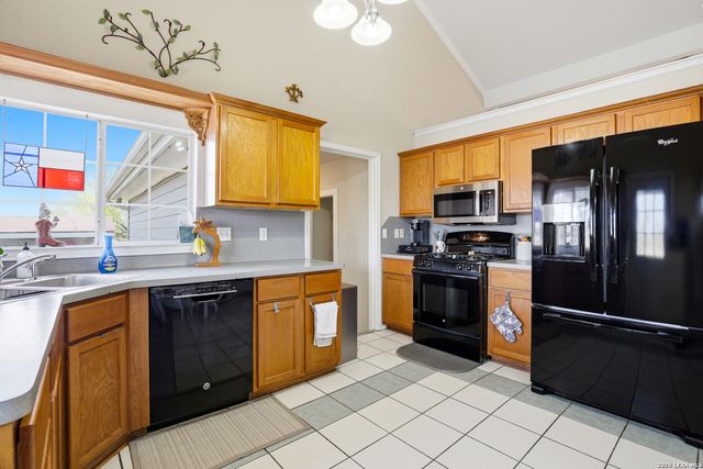 2300 Stagecoach, Seguin, TX 78155