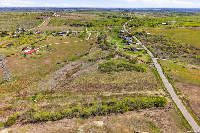 2300 Stagecoach, Seguin, TX 78155