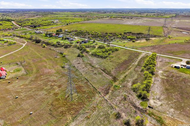 2300 Stagecoach, Seguin, TX 78155