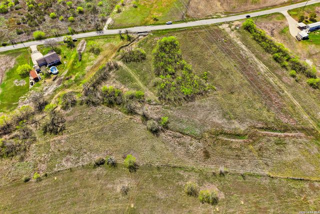 2300 Stagecoach, Seguin, TX 78155