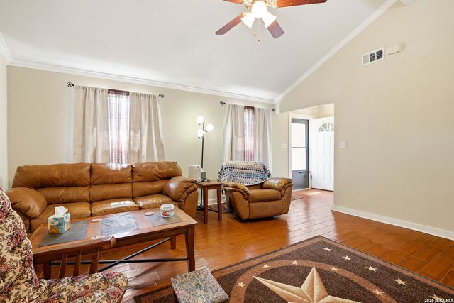 2300 Stagecoach, Seguin, TX 78155