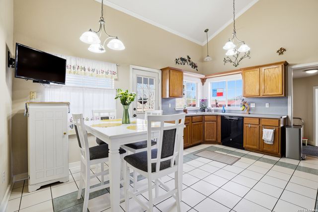 2300 Stagecoach, Seguin, TX 78155