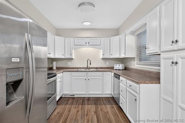 3302 Norwood Drive, New Albany, IN 47150
