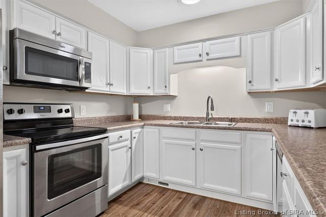 3302 Norwood Drive, New Albany, IN 47150
