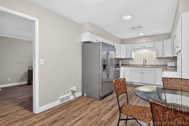 3302 Norwood Drive, New Albany, IN 47150