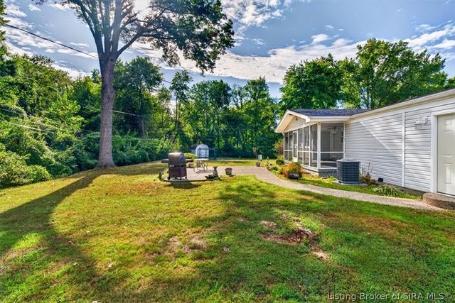 3302 Norwood Drive, New Albany, IN 47150