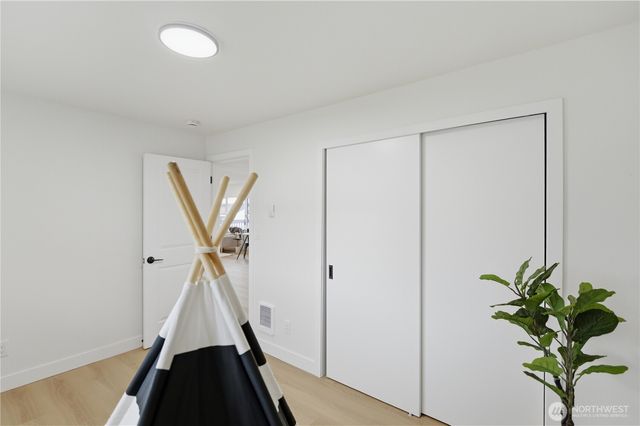 1270 Lansing Avenue, Bremerton, WA 98312