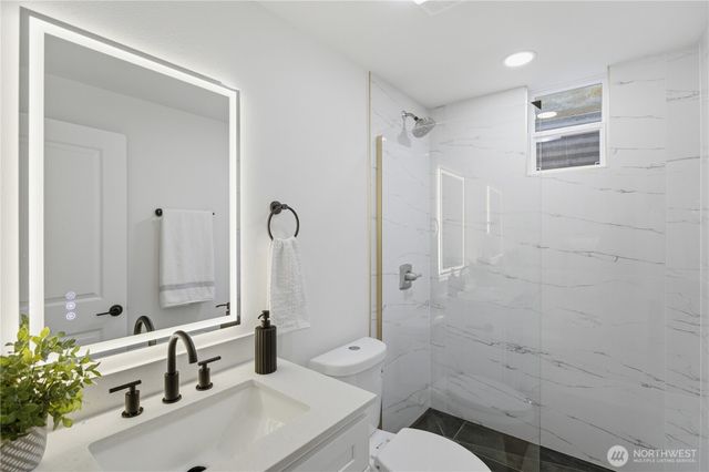 1270 Lansing Avenue, Bremerton, WA 98312