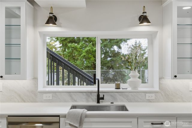 1270 Lansing Avenue, Bremerton, WA 98312