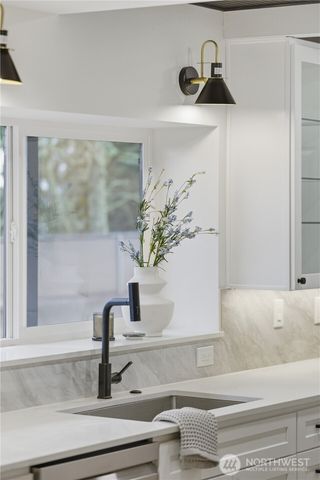 1270 Lansing Avenue, Bremerton, WA 98312