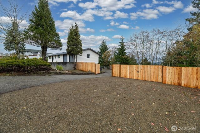 1270 Lansing Avenue, Bremerton, WA 98312