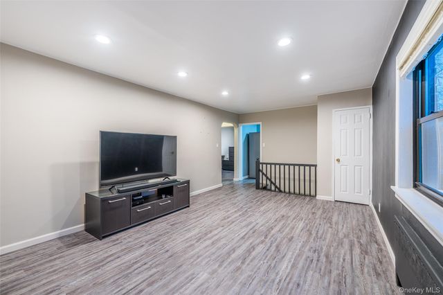 220-16 73 Avenue 013A2, Bayside, NY 11364