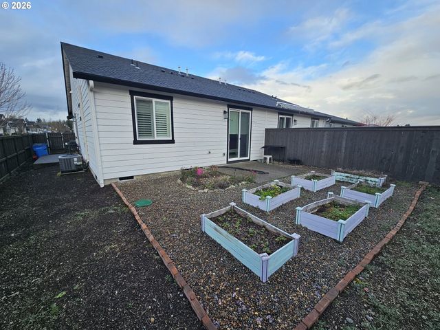 13201 Ne 99TH Way, Vancouver, WA 98682