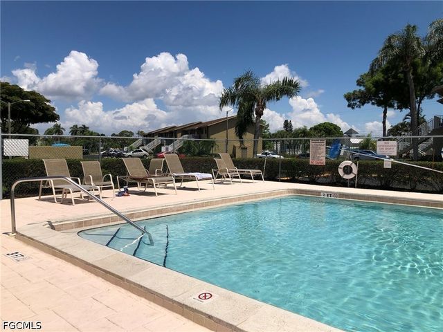 4781 Orange Grove BLVD 7, North Fort Myers, FL 33903