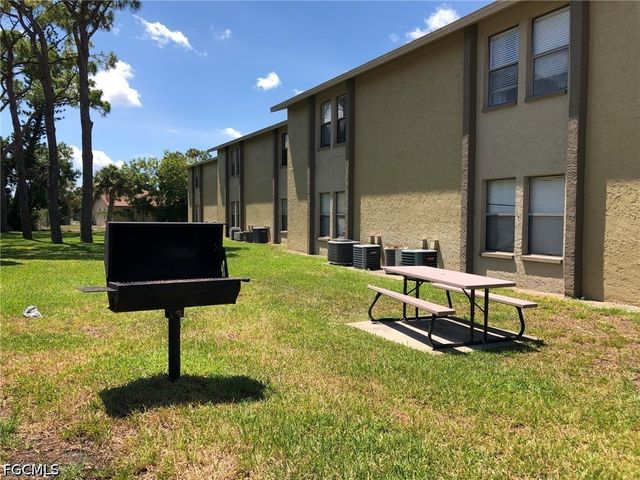 4781 Orange Grove BLVD 7, North Fort Myers, FL 33903