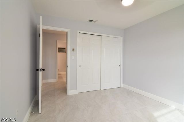 4781 Orange Grove BLVD 7, North Fort Myers, FL 33903