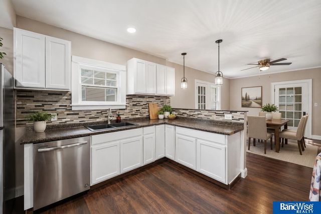 2740 S 13 Street, Lincoln, NE 68502