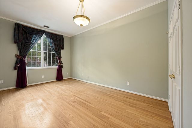 4037 Cotswold Court, Dallas, TX 75220