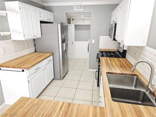 1612 Coyote Run Drive, Henderson, NV 89014