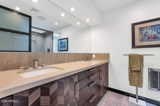 3057 E Rose Lane, Phoenix, AZ 85016