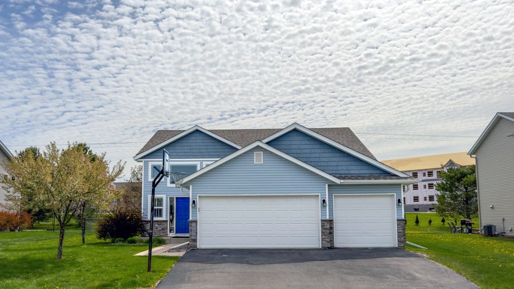 10695 51st Street NE, Albertville, MN 55301