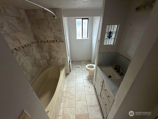 389 Rainbow Drive, Sedro Woolley, WA 98284