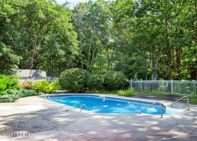 14 Mirta Court, Jackson, NJ 08527