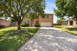 8200 Atherton Street, Arlington, TX 76002
