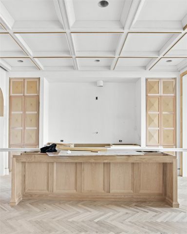 5827 Del Roy Drive, Dallas, TX 75230