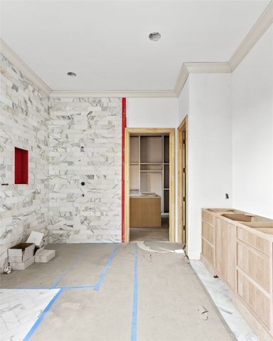 5827 Del Roy Drive, Dallas, TX 75230