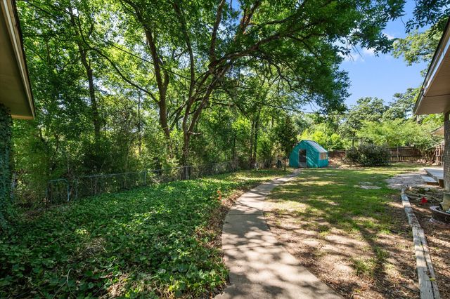 1702 Lazy U Drive, Canton, TX 75103