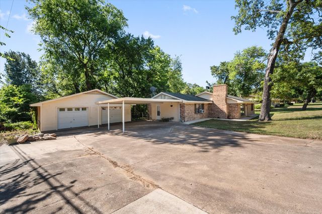 1702 Lazy U Drive, Canton, TX 75103