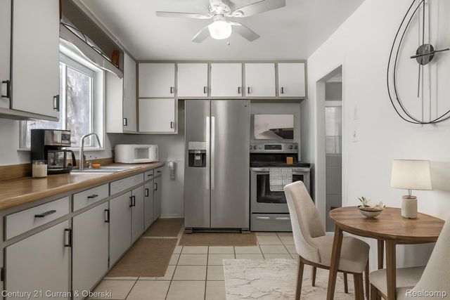 22327 Wick Road, Taylor, MI 48180